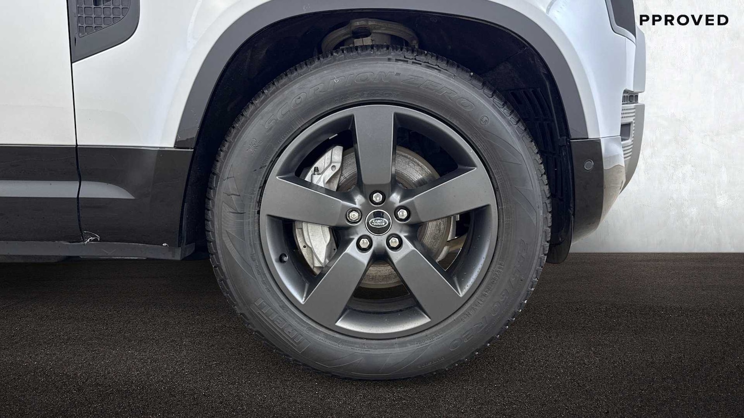 Used Land Rover Defender 2023 for sale - 76460507: Photo 8