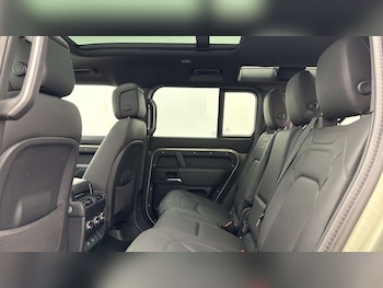 Used Land Rover Defender 2025 for sale - 78666583: Photo
