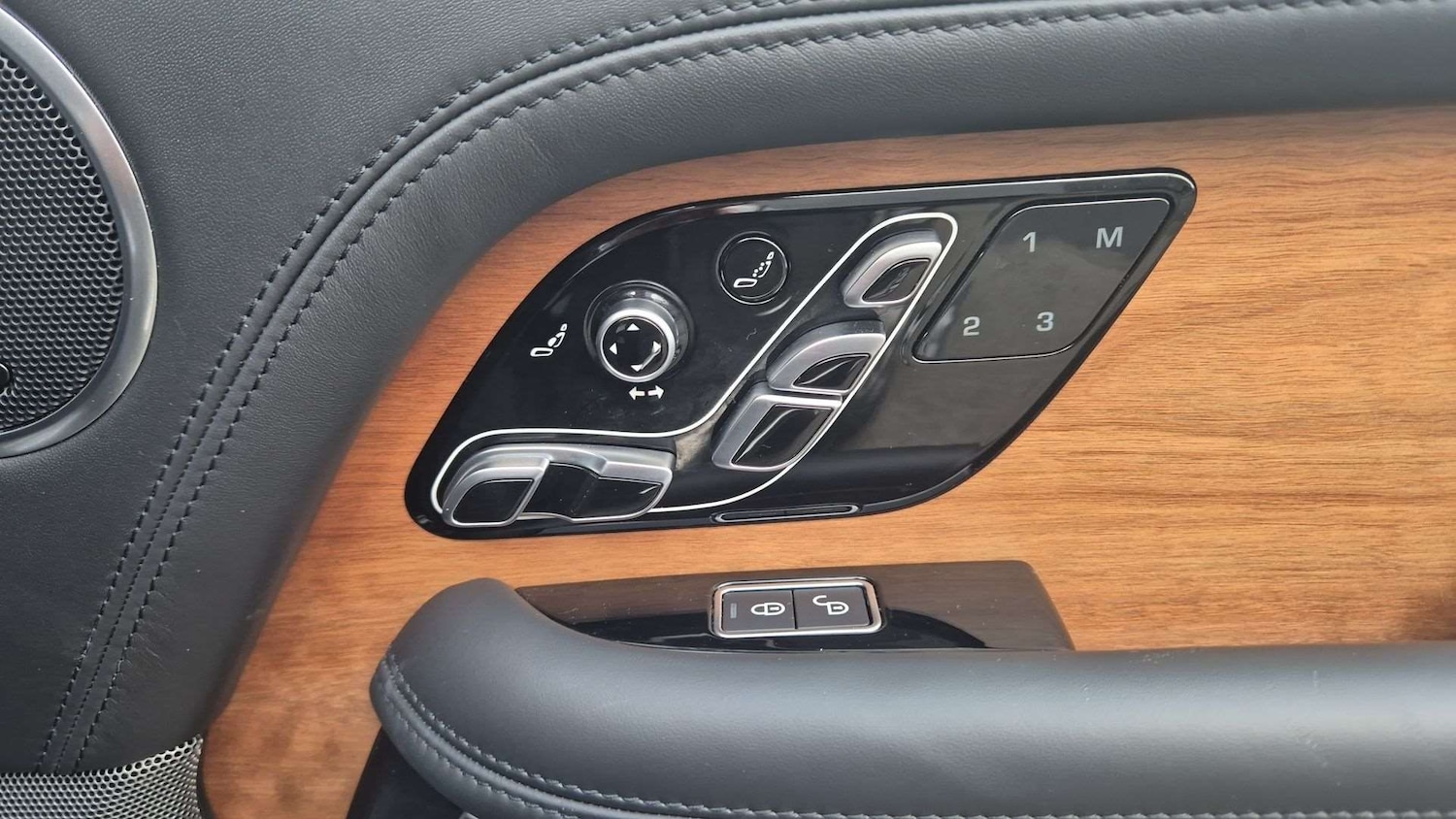 Used Land Rover Range Rover 2020 for sale - 76624639: Photo 25