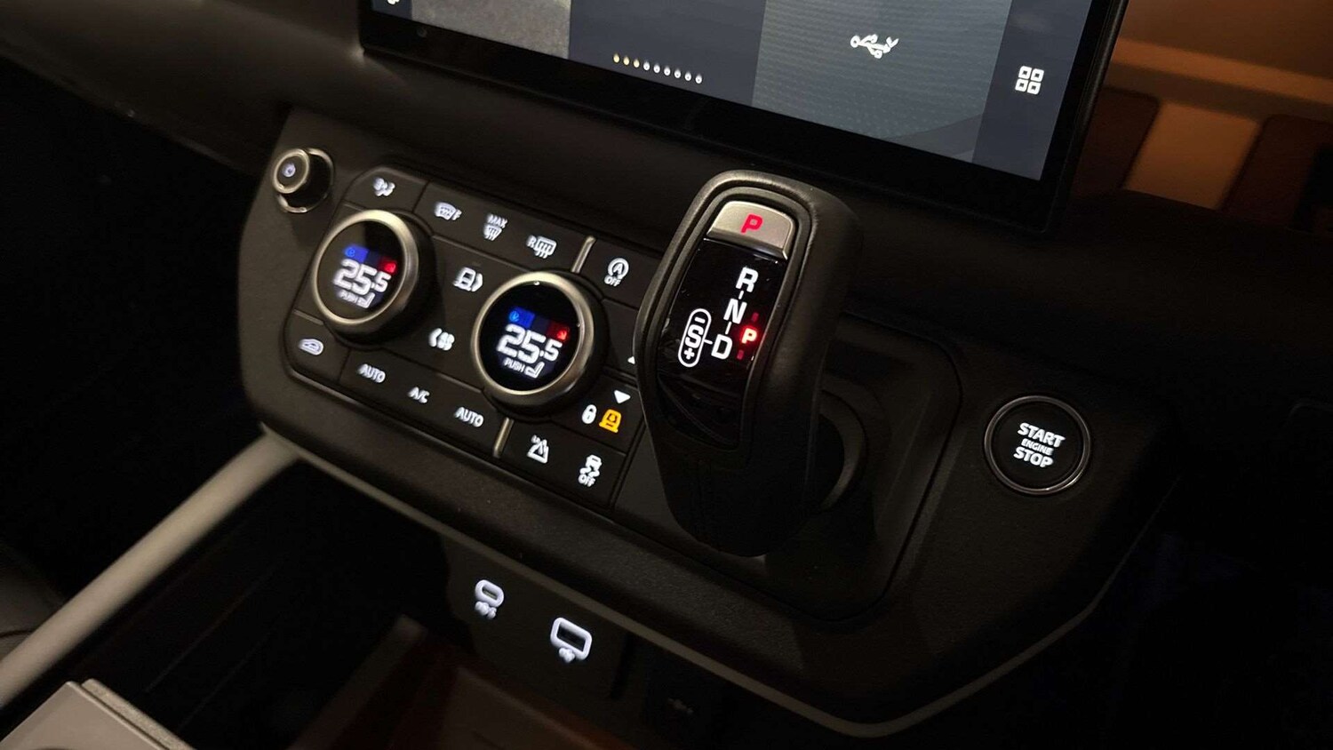 Used Land Rover Defender 2024 for sale - 77373895: Photo 13