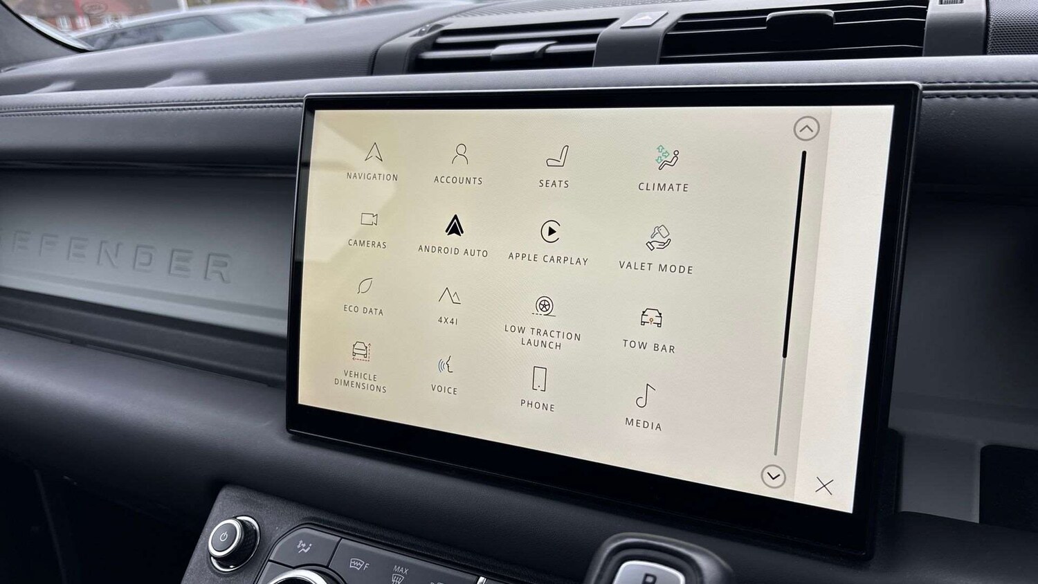 Used Land Rover Defender 2023 for sale - 78221316: Photo 30