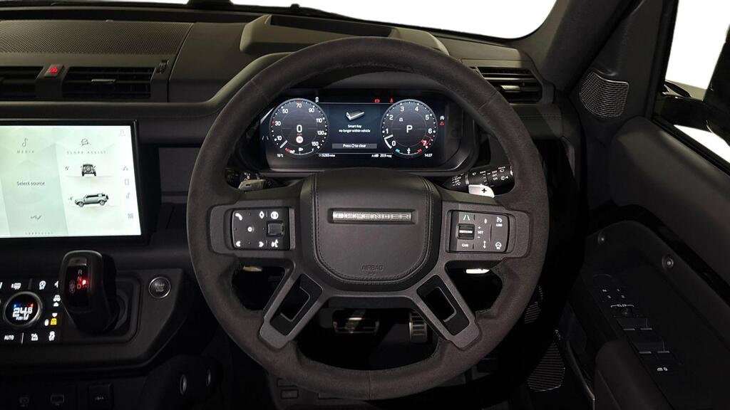 Used Land Rover Defender 2024 for sale - 76460336: Photo 15