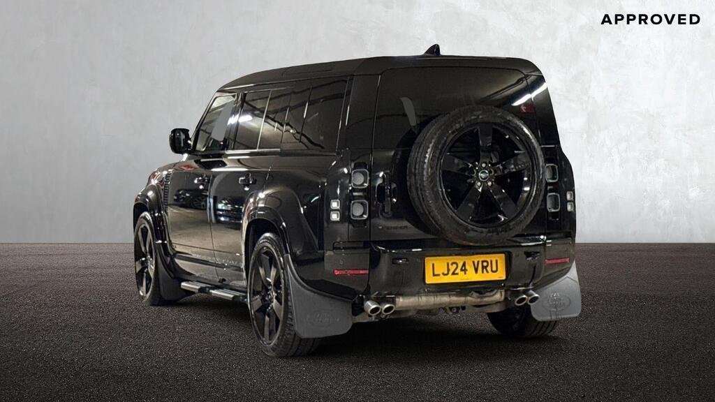 Used Land Rover Defender 2024 for sale - 76460336: Photo 2