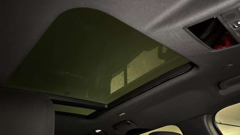 Used Land Rover Defender 2024 for sale - 76460336: Photo 21