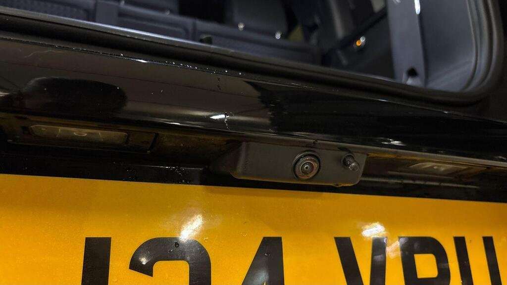 Used Land Rover Defender 2024 for sale - 76460336: Photo 29