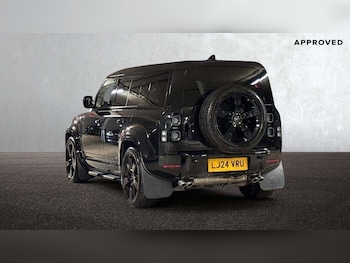 Used Land Rover Defender 2024 for sale - 76460336: Photo