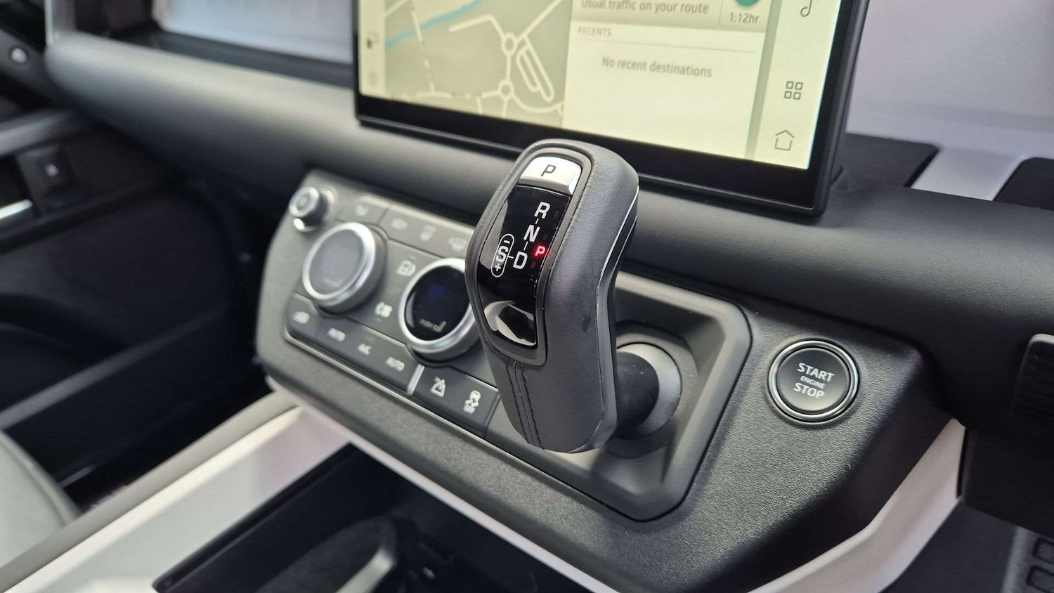 Used Land Rover Defender 2024 for sale - 76460177: Photo 13