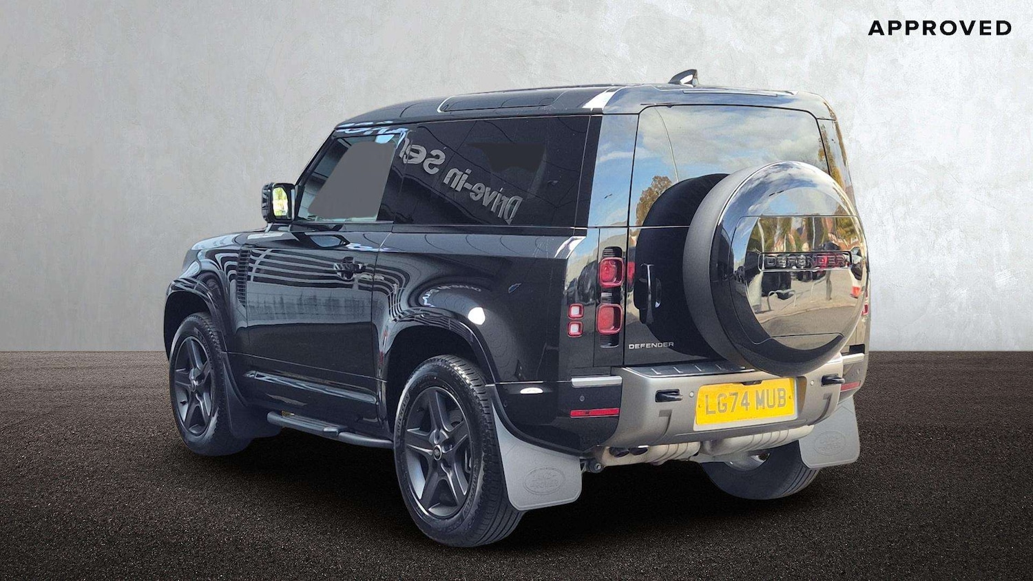 Used Land Rover Defender 2024 for sale - 76460177: Photo 2