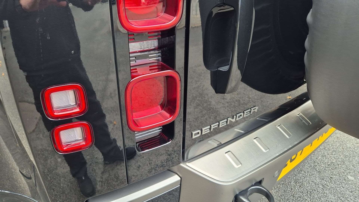 Used Land Rover Defender 2024 for sale - 76460177: Photo 26