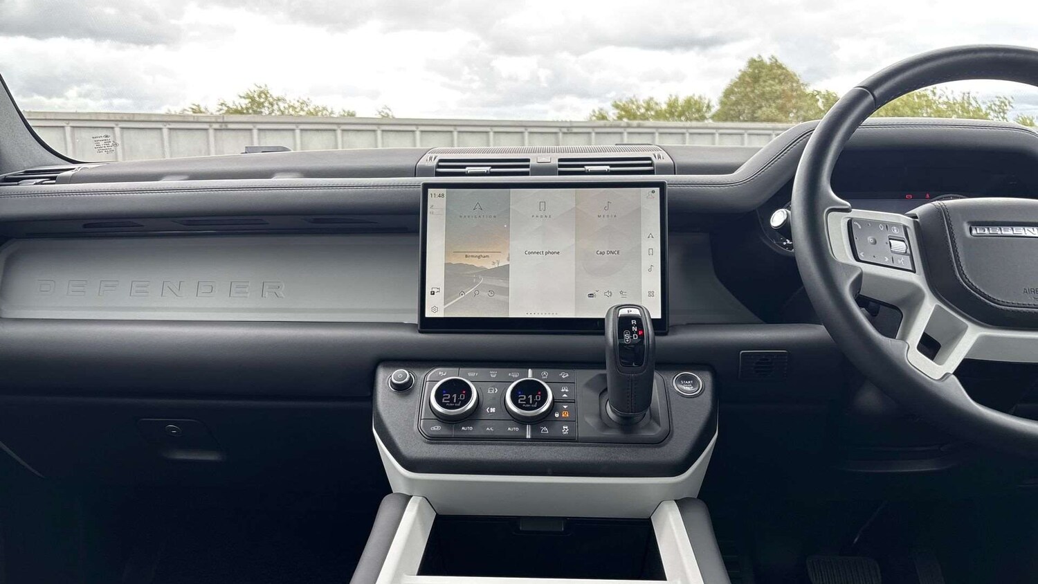 Used Land Rover Defender 2024 for sale - 77972681: Photo 14