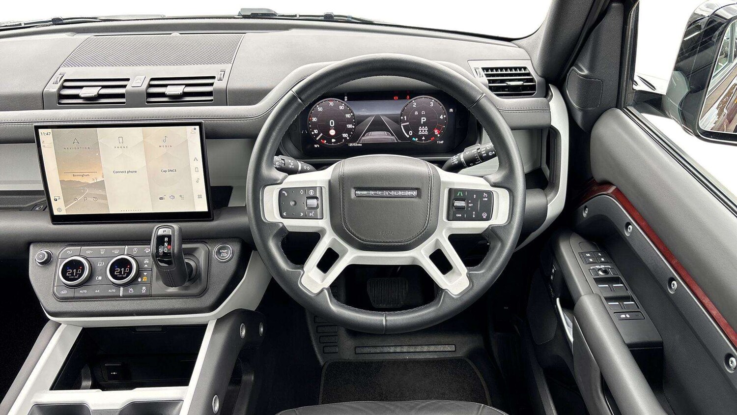 Used Land Rover Defender 2024 for sale - 77972681: Photo 15