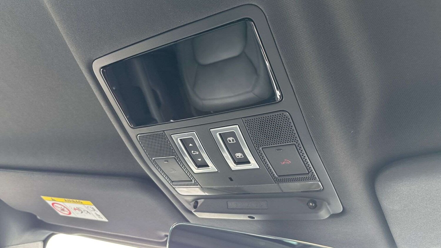 Used Land Rover Defender 2024 for sale - 77972681: Photo 23