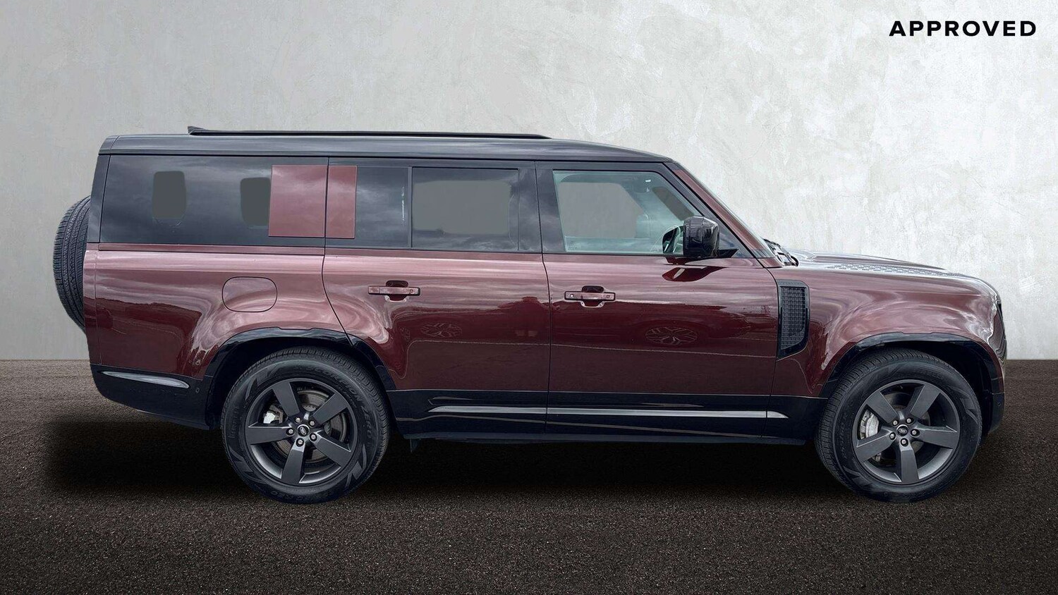 Used Land Rover Defender 2024 for sale - 77972681: Photo 5