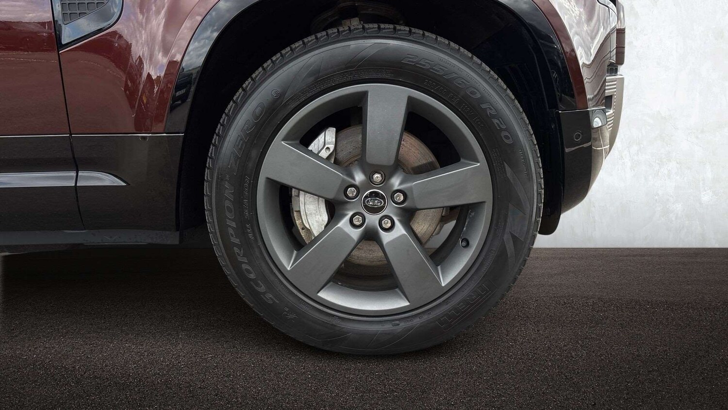 Used Land Rover Defender 2024 for sale - 77972681: Photo 8