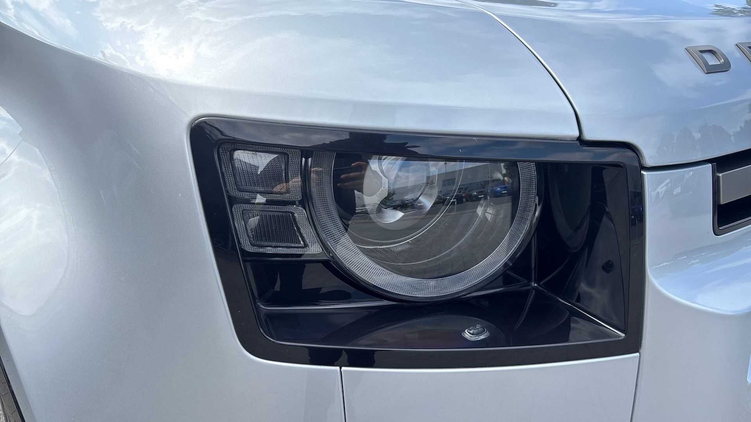 Used Land Rover Defender 2023 for sale - 76460109: Photo 17