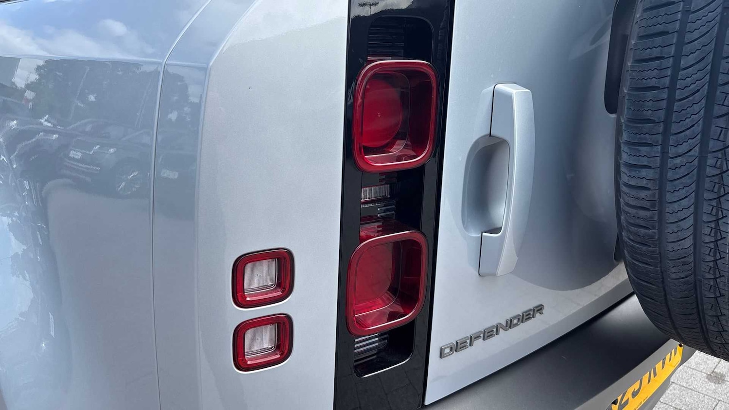 Used Land Rover Defender 2023 for sale - 76460109: Photo 19