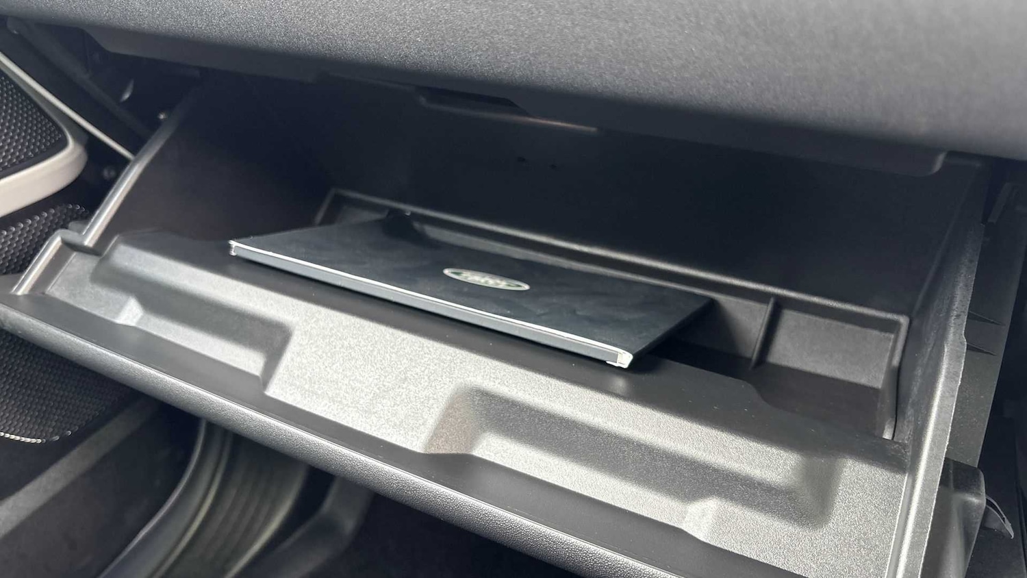 Used Land Rover Defender 2023 for sale - 76460109: Photo 30