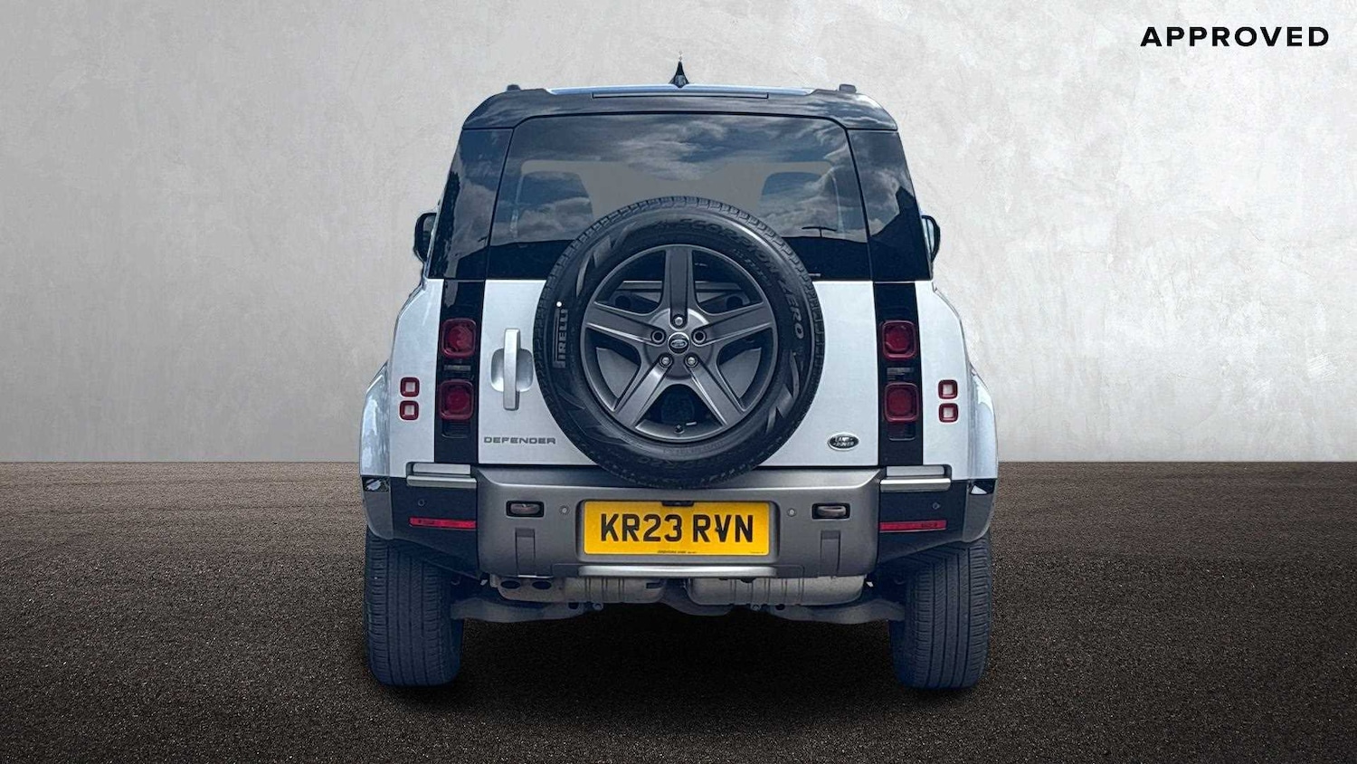 Used Land Rover Defender 2023 for sale - 76460109: Photo 6