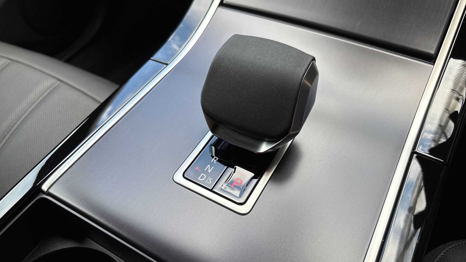 Used Land Rover Range Rover Evoque 2025 for sale - 76459835: Photo 13