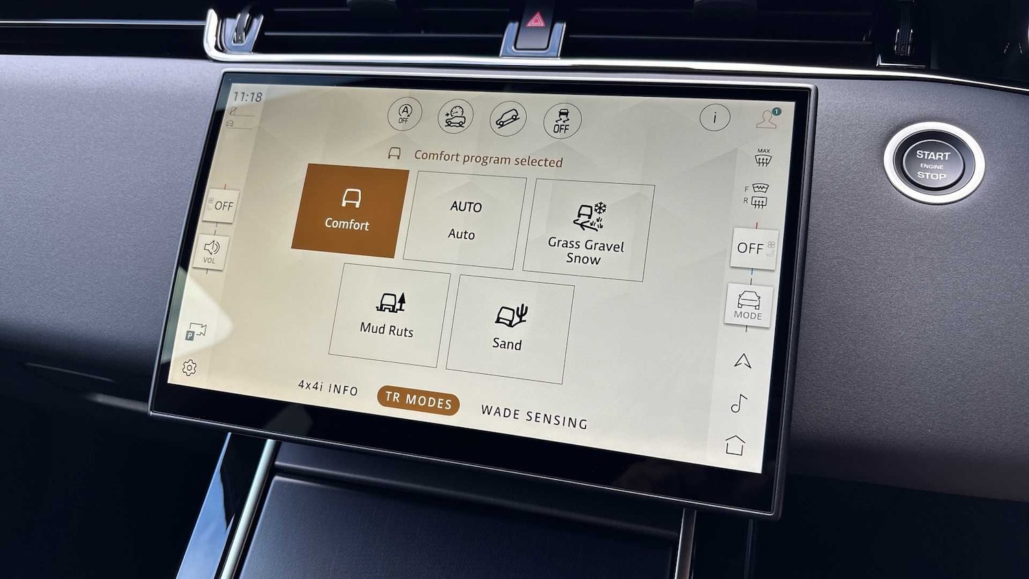 Used Land Rover Range Rover Evoque 2025 for sale - 76459835: Photo 32