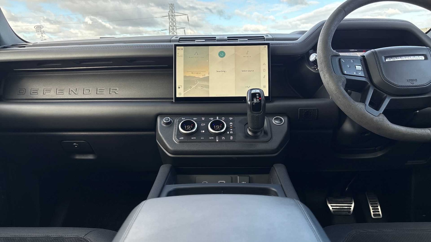 Used Land Rover Defender 2021 for sale - 76460110: Photo 14