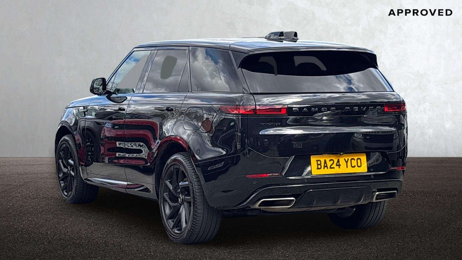 Used Land Rover Range Rover Sport 2024 for sale - 78221214: Photo 2