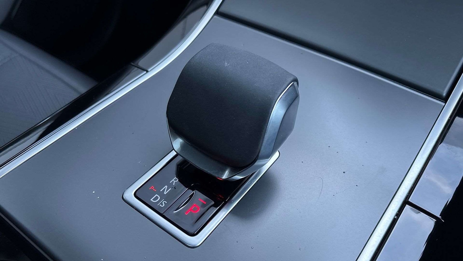 Used Land Rover Range Rover Velar 2024 for sale - 77577221: Photo 13