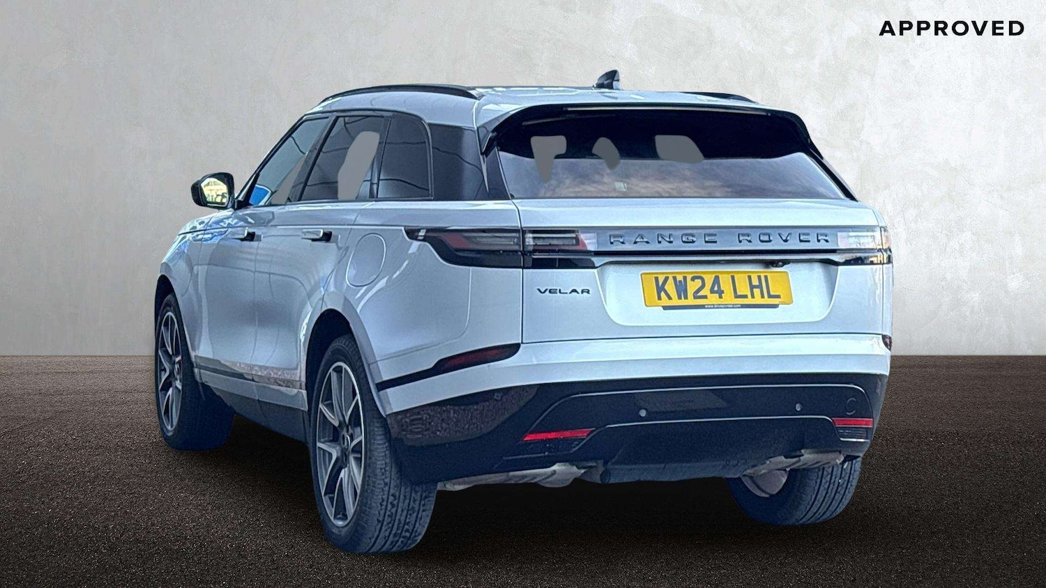 Used Land Rover Range Rover Velar 2024 for sale - 77577221: Photo 2