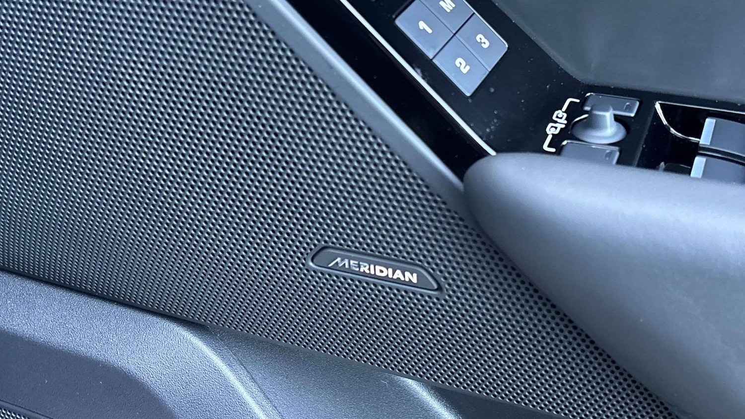 Used Land Rover Range Rover Velar 2024 for sale - 77577221: Photo 24