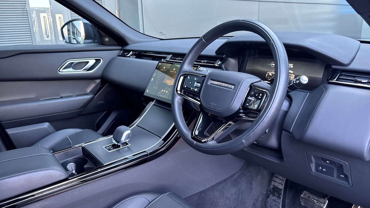 Used Land Rover Range Rover Velar 2024 for sale - 77577221: Photo 30