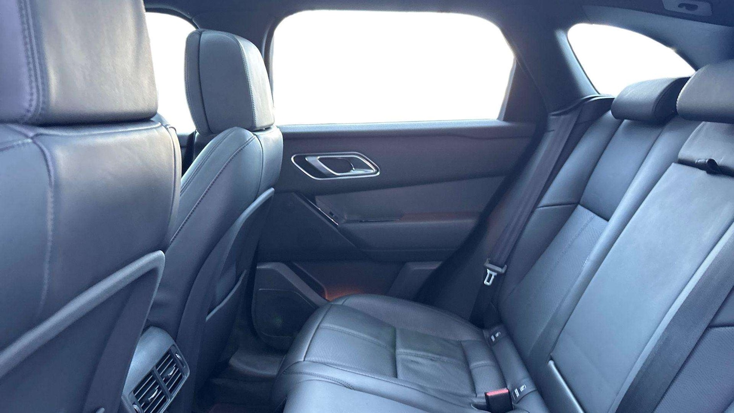 Used Land Rover Range Rover Velar 2024 for sale - 77577221: Photo 4