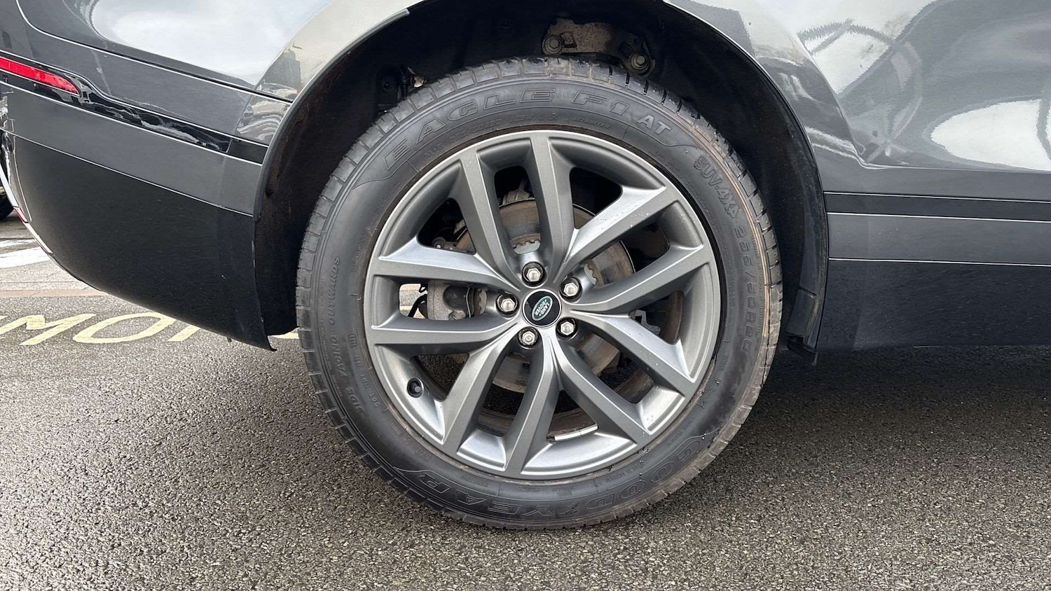 Used Land Rover Range Rover Velar 2023 for sale - 77000173: Photo 30