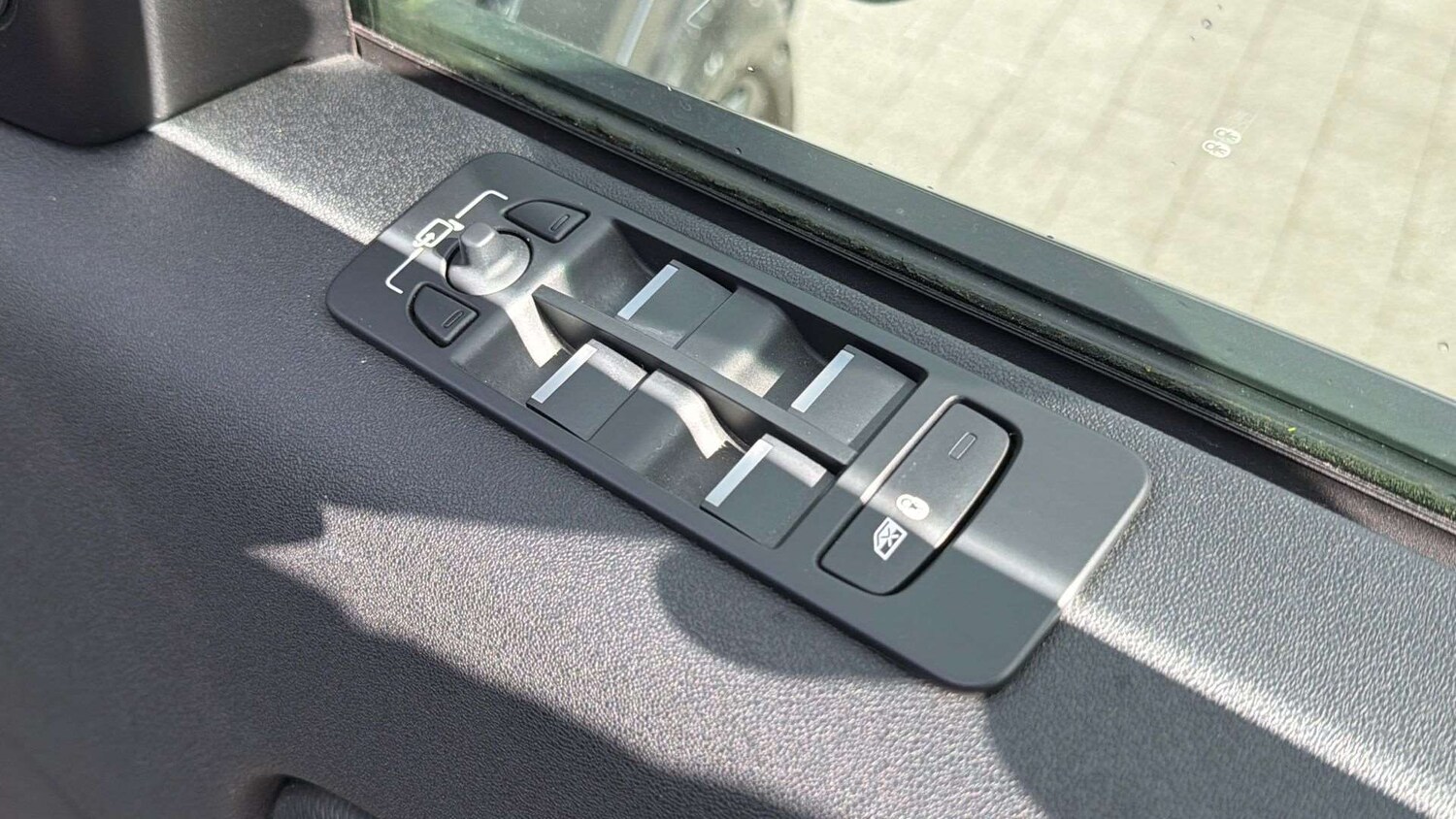 Used Land Rover Discovery Sport 2023 for sale - 78221294: Photo 25