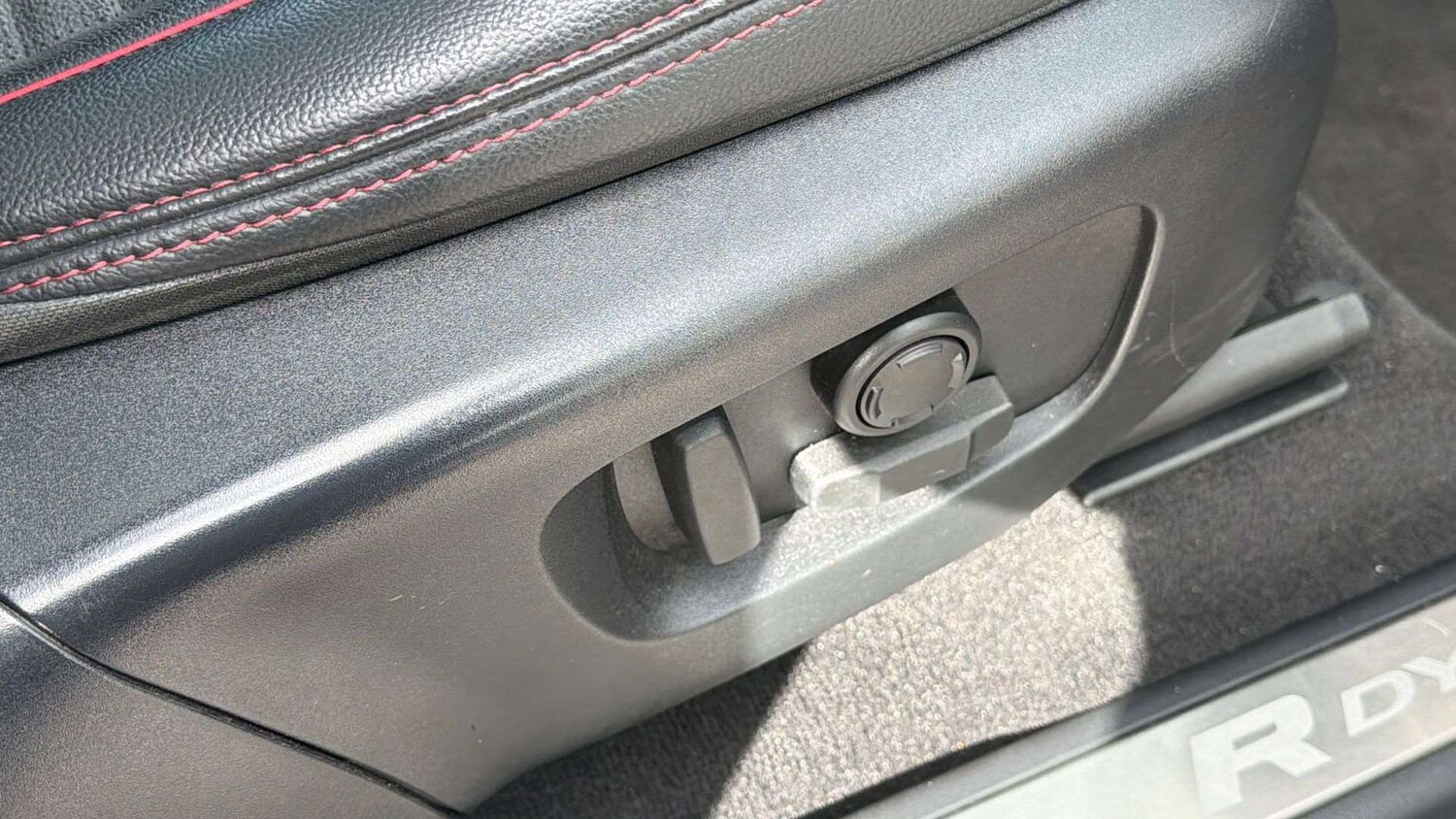 Used Land Rover Discovery Sport 2023 for sale - 78221294: Photo 33