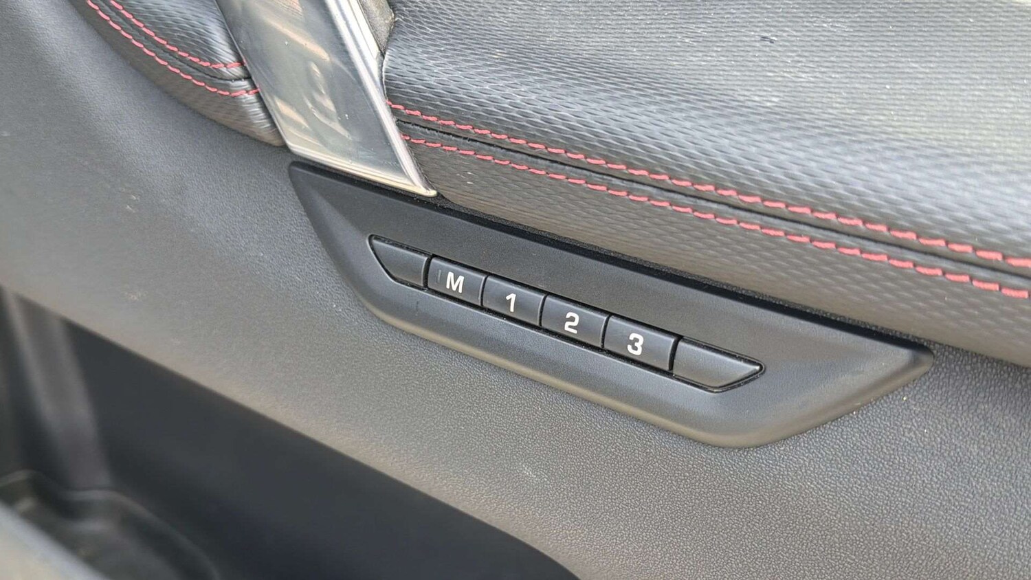 Used Land Rover Discovery Sport 2023 for sale - 78221294: Photo 34