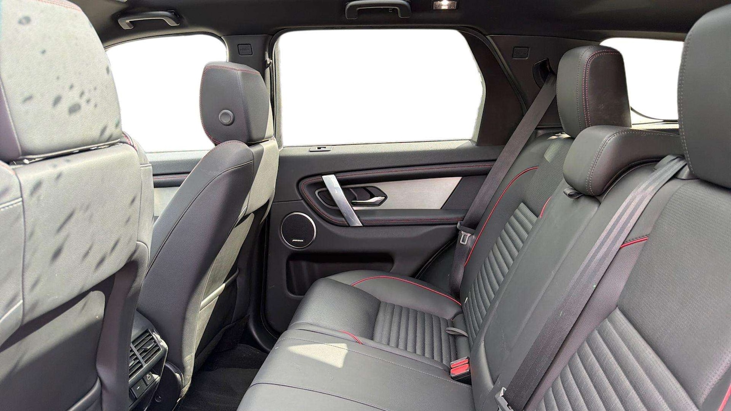 Used Land Rover Discovery Sport 2023 for sale - 78221294: Photo 4