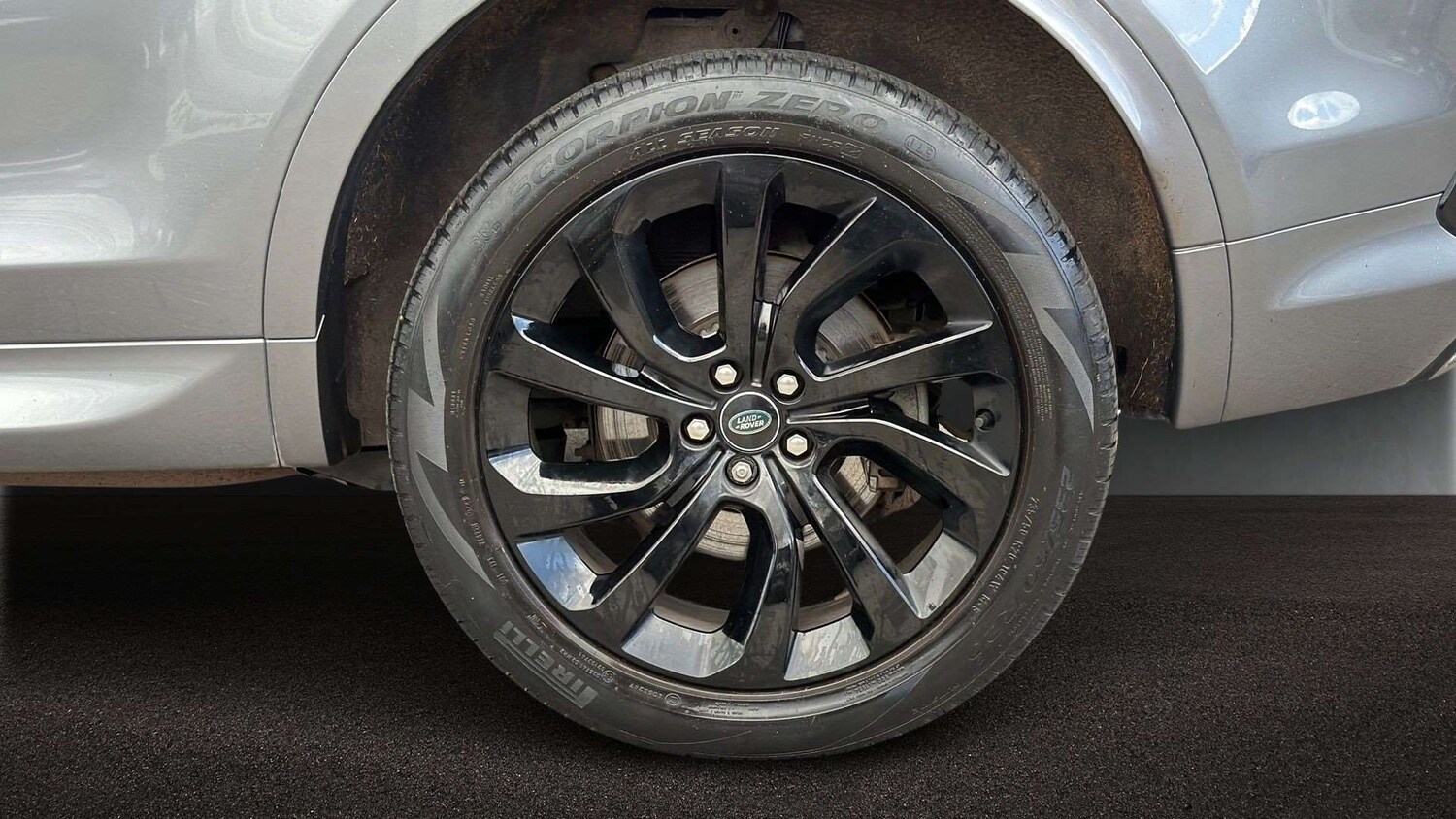 Used Land Rover Discovery Sport 2023 for sale - 78221294: Photo 8