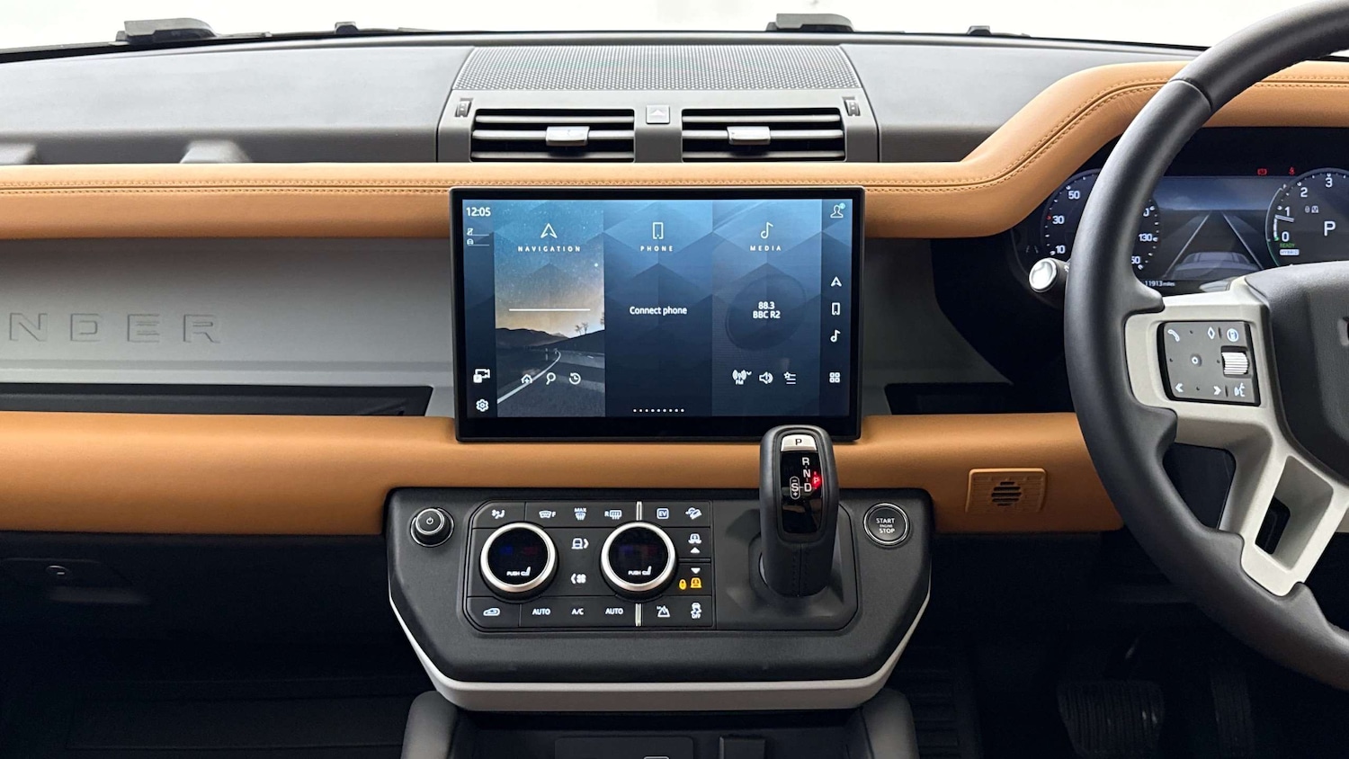 Used Land Rover Defender 2024 for sale - 76460207: Photo 14