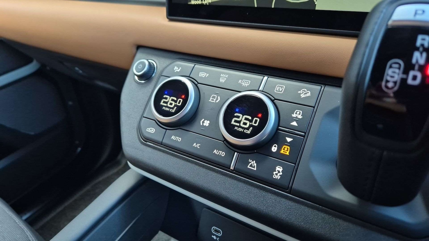 Used Land Rover Defender 2024 for sale - 76460207: Photo 22