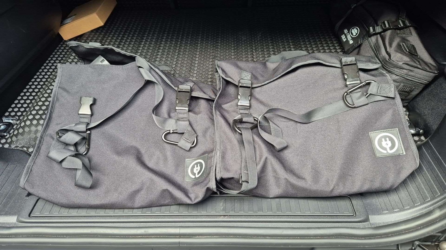 Used Land Rover Defender 2024 for sale - 76460207: Photo 29