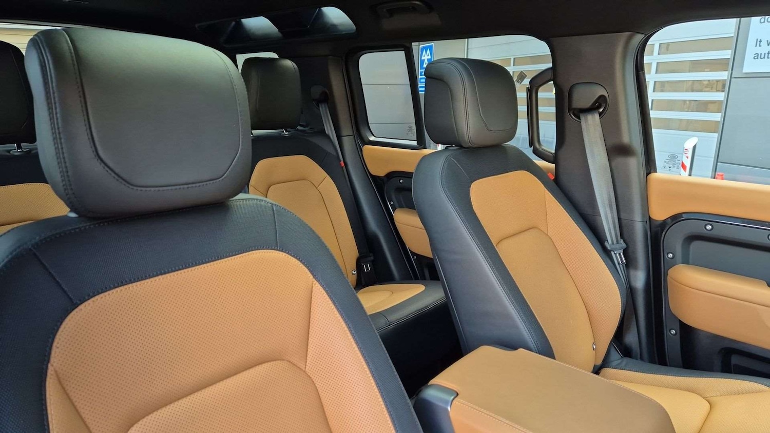 Used Land Rover Defender 2024 for sale - 76460207: Photo 33