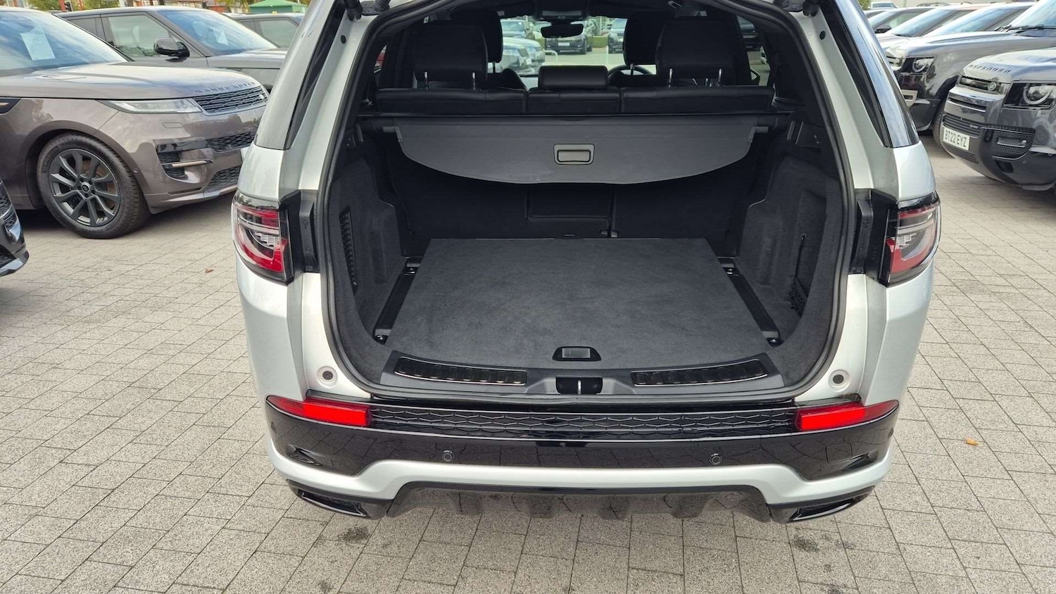 Used Land Rover Discovery Sport 2023 for sale - 76460671: Photo 10