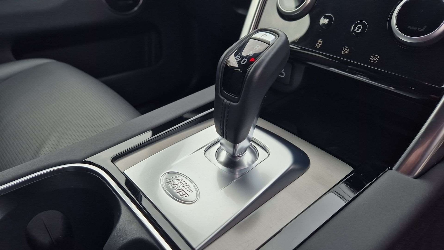 Used Land Rover Discovery Sport 2023 for sale - 76460671: Photo 13