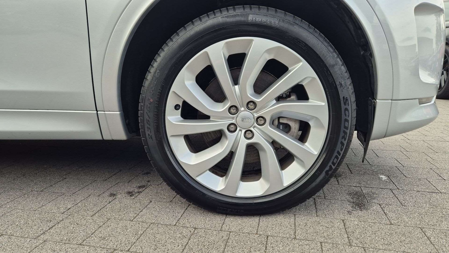 Used Land Rover Discovery Sport 2023 for sale - 76460671: Photo 8