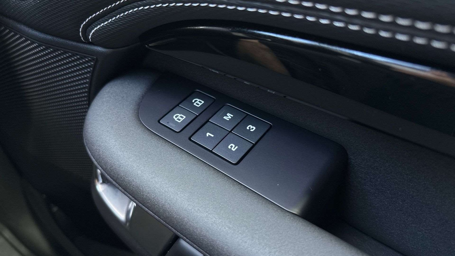 Used Land Rover Discovery 2022 for sale - 76460195: Photo 25