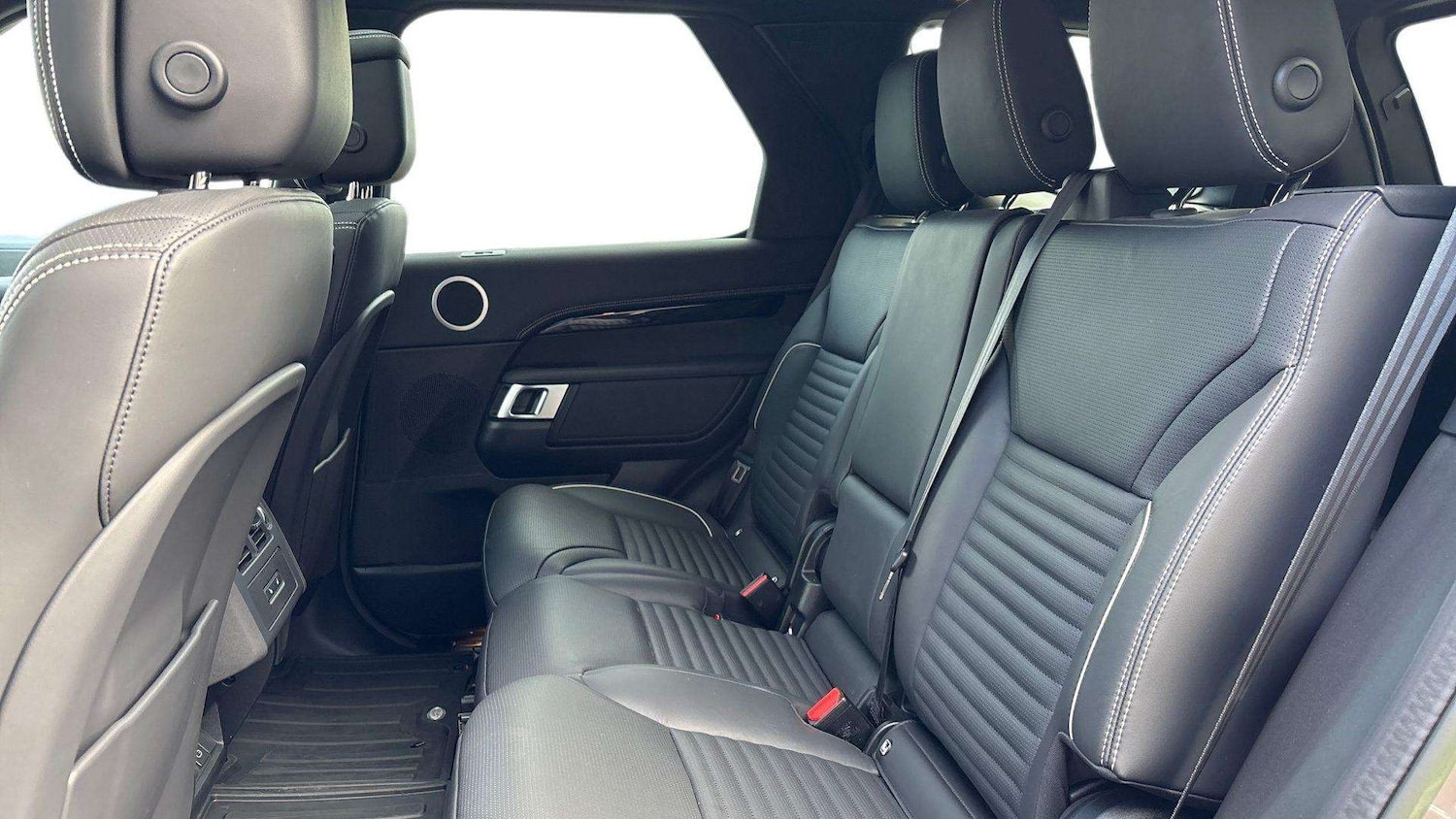 Used Land Rover Discovery 2022 for sale - 76460195: Photo 4