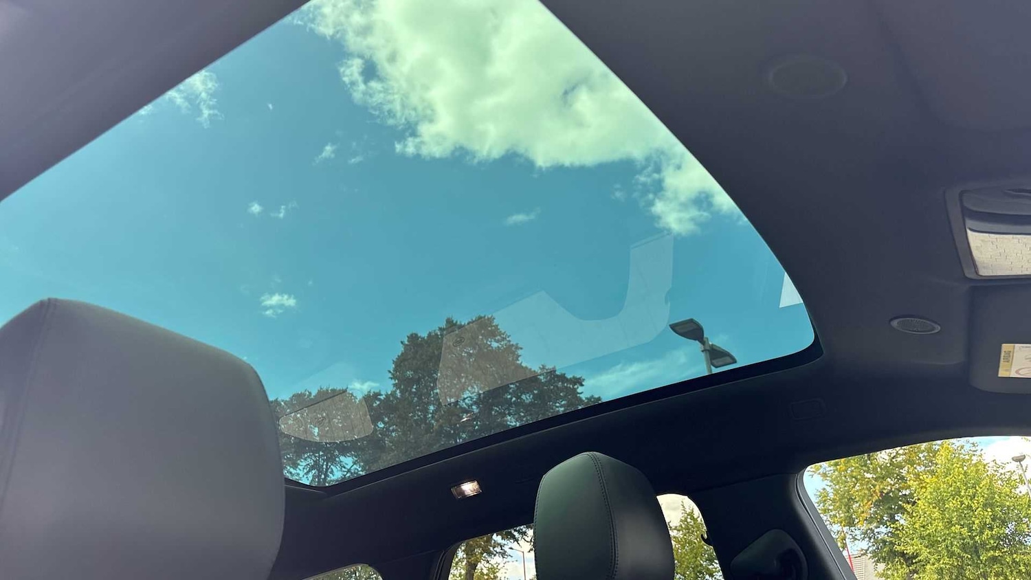 Used Land Rover Range Rover Evoque 2023 for sale - 76460532: Photo 21