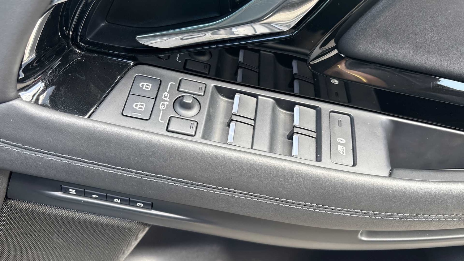 Used Land Rover Range Rover Evoque 2023 for sale - 76460532: Photo 32