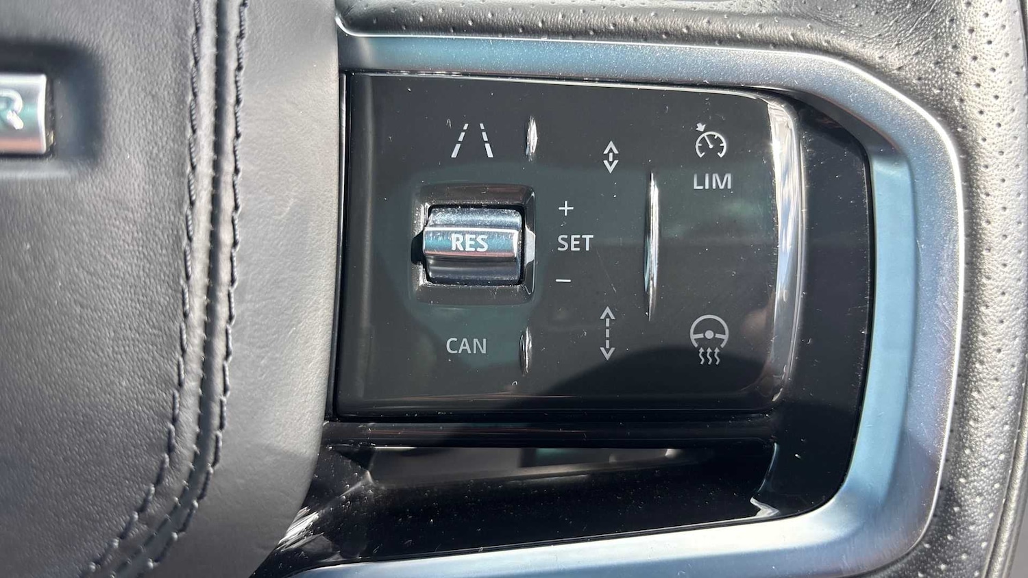 Used Land Rover Range Rover Evoque 2023 for sale - 76460532: Photo 35