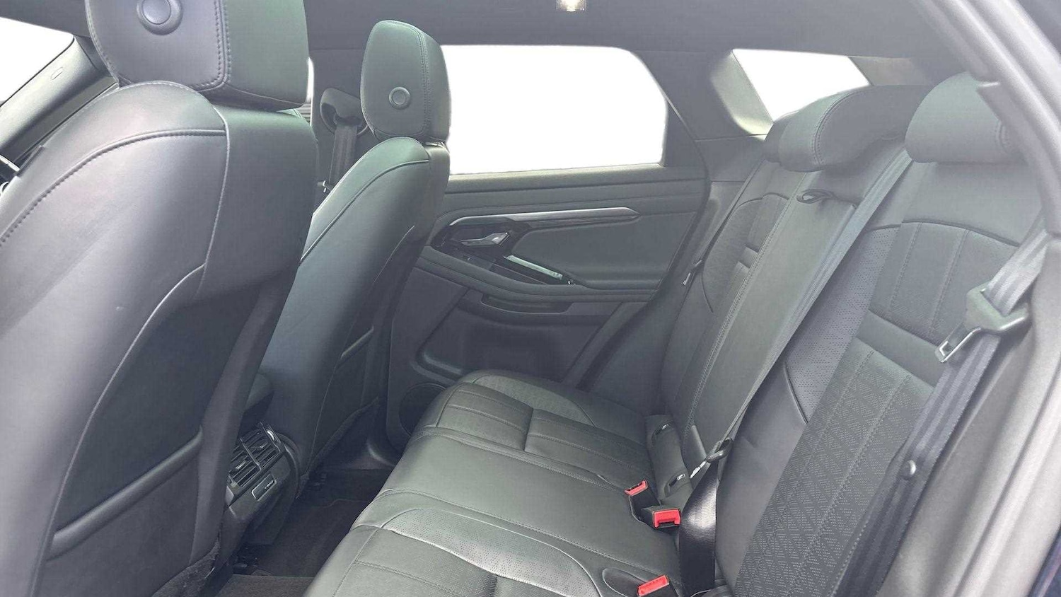 Used Land Rover Range Rover Evoque 2023 for sale - 76460532: Photo 4